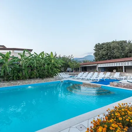 Villaggio Romaniello Дом отдыха